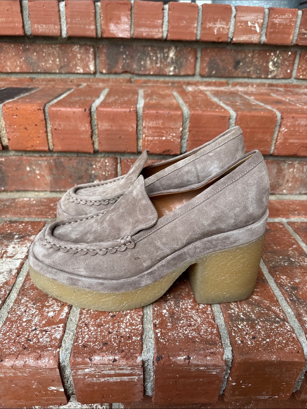 Marc Fisher Lina Grey Suede Platform Heeled Loafers - Gum Sole Shoes Size 8M - Picture 3 of 8